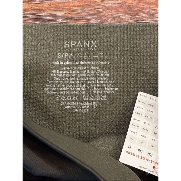 Spanx Look at me ￼Now leggings - Picture 8 of 8